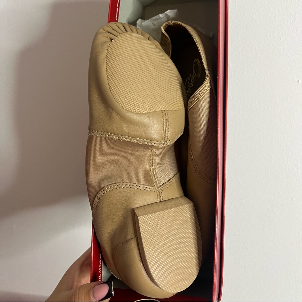 Capezio Nude Jazz Shoe